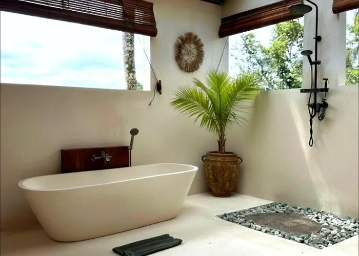 Villa Les Mandarines - Rice Fields & Jungle Retreat